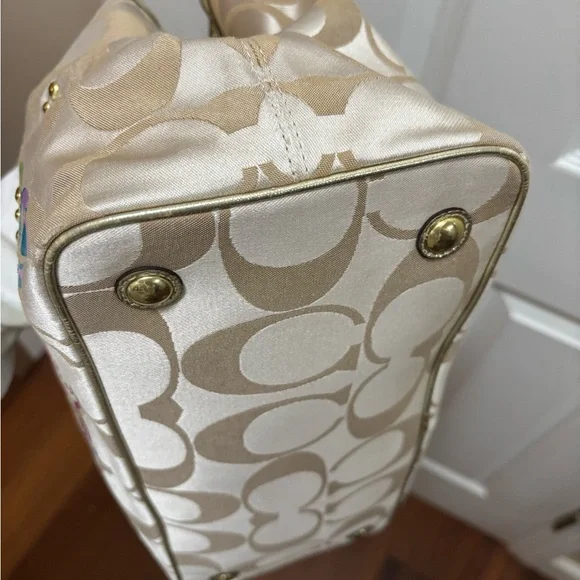 Coach RARE Poppy E1169-F17575 Graffiti Kiss-lock Satchel EUC - Picture 8 of 16